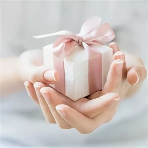 गुप्त प्रेषक से आपके लिए एक उपहार! 18+